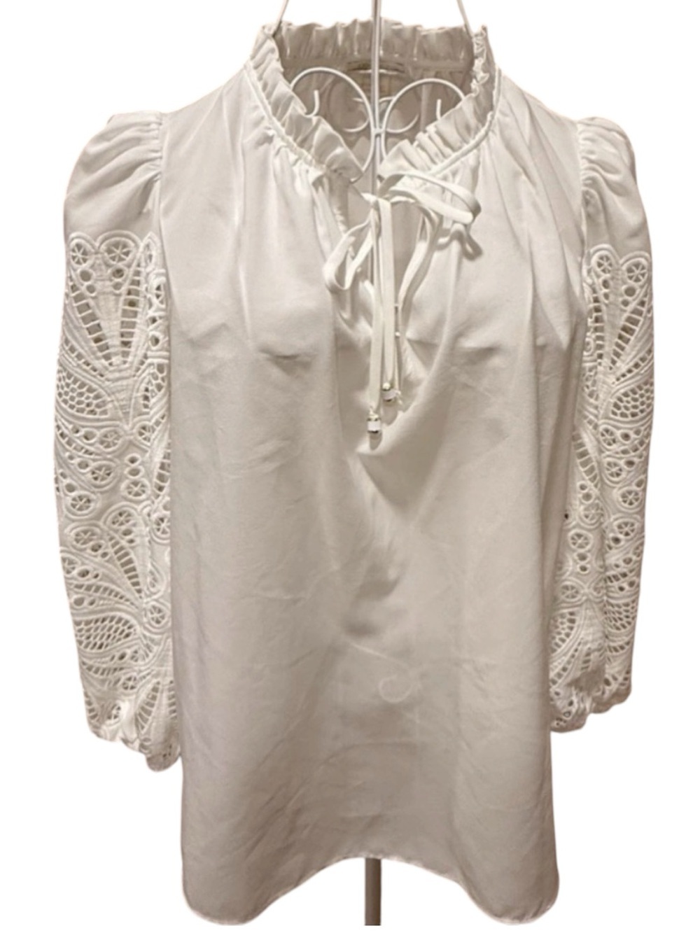 Shoshanna Eyelet Blouse White Ruffle Tie Neck Small - Picture 1 of 8